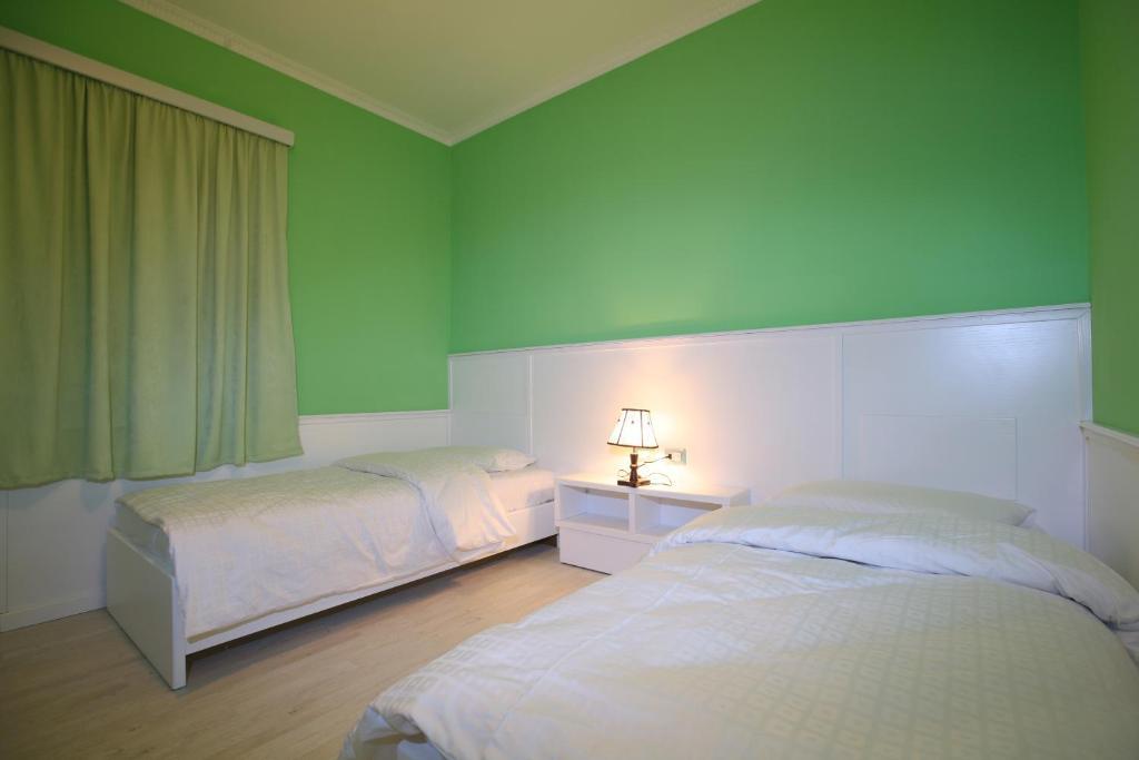 Hotel Kastria Тирана Екстериор снимка