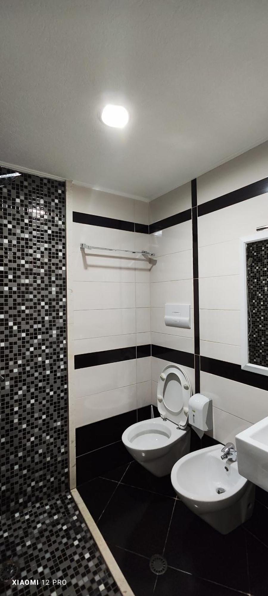 Hotel Kastria Тирана Екстериор снимка